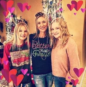 Meet your Posher, Melissa